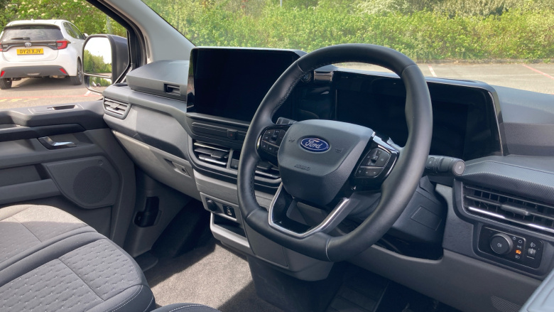 Ford Transit Custom 320 L1 Diesel Fwd 2.0 EcoBlue 136ps H1 Double Cab Van Limited Auto